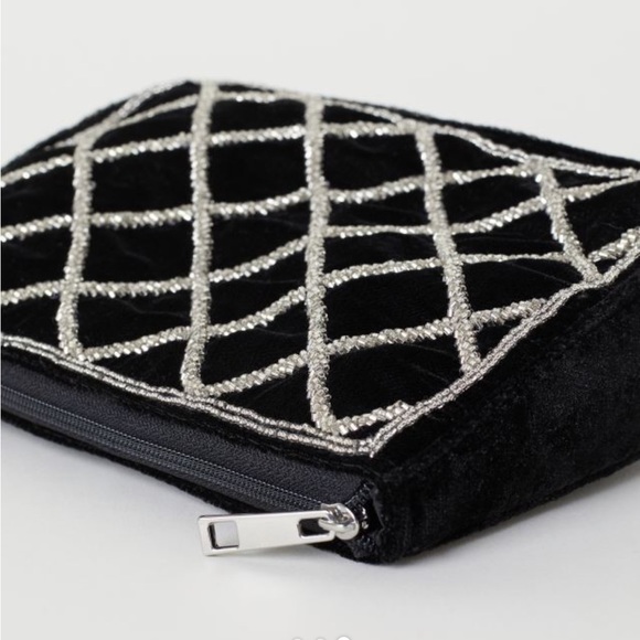 NWT H & M Black Beaded Make Up Bag - Picture 3 of 5